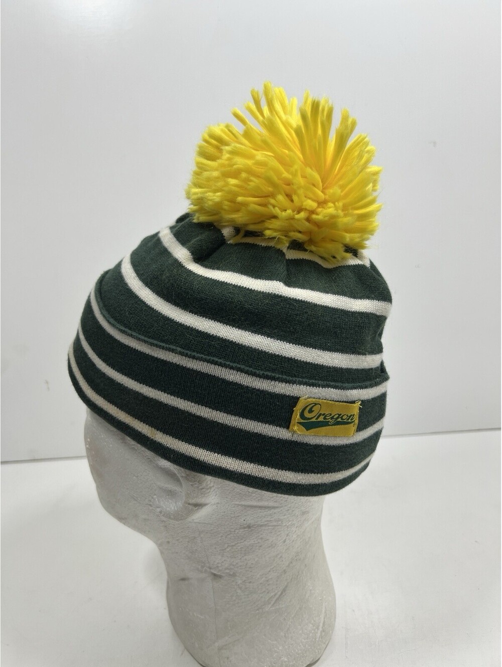 Oregon Ducks The Game Headwear Beanie Green Yellow Pom Pom Warm Knit Cap